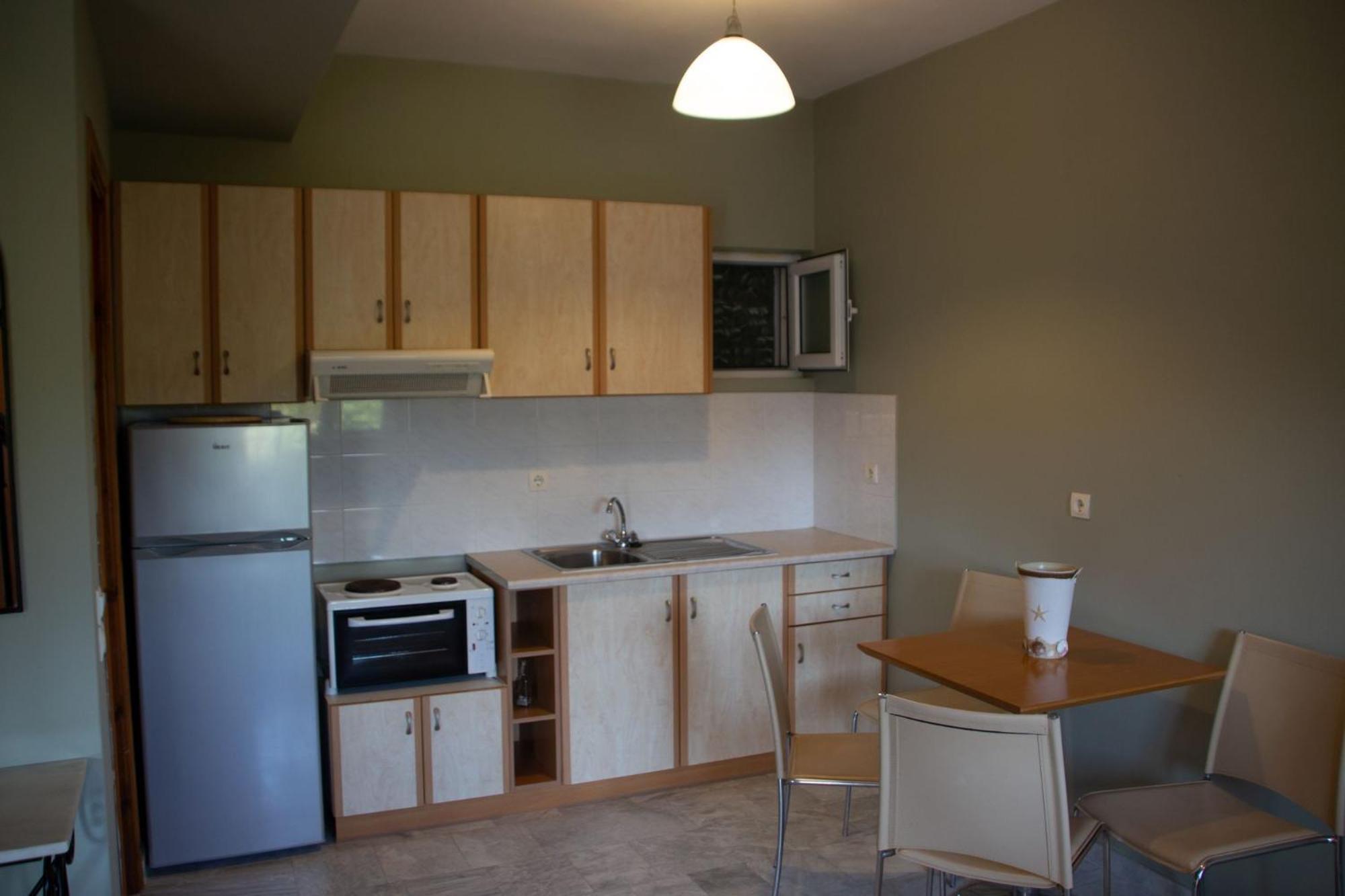 Avesta Apartments - 200M From The Beach Василікос Номер фото