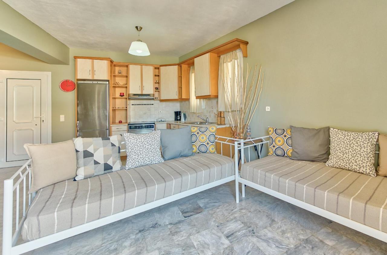 Avesta Apartments - 200M From The Beach Василікос Екстер'єр фото